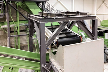 Automatická magnetická deska DND-AC – třídění neželezných kovů ze škváry ZEVO