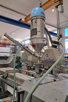 Automatický magnetický separátor MSS-AC WORM - vstřikování plastů