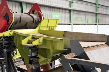 Vibrační rozprostírací podavač - třídění jemných frakcí a příprava materiálu