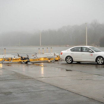 Magnetická metla MSA 9000 EAGLE pro letiště a rozlehlé oblasti